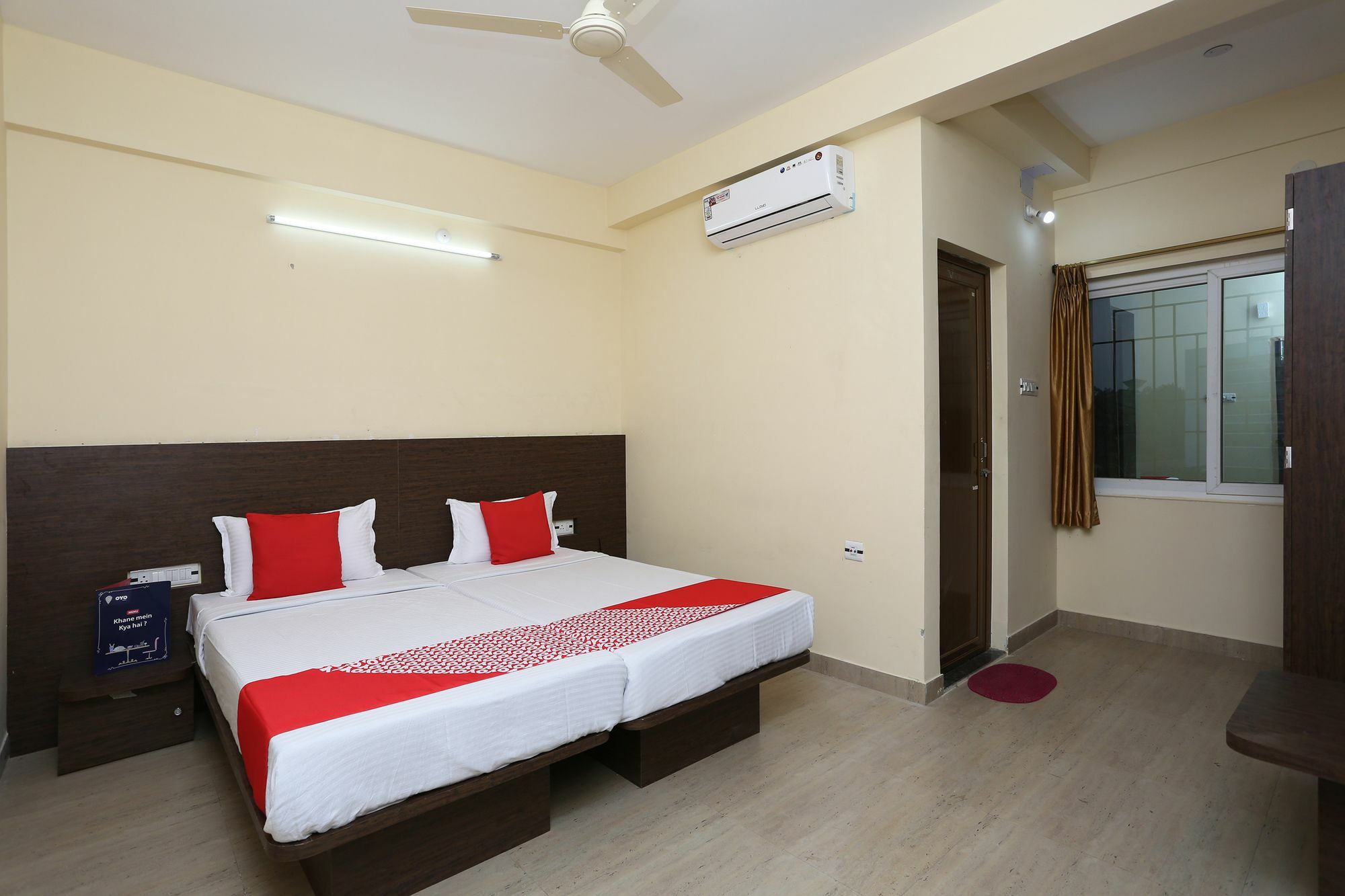 Oyo 11343 Hotel Sai International 부바네스 외부 사진